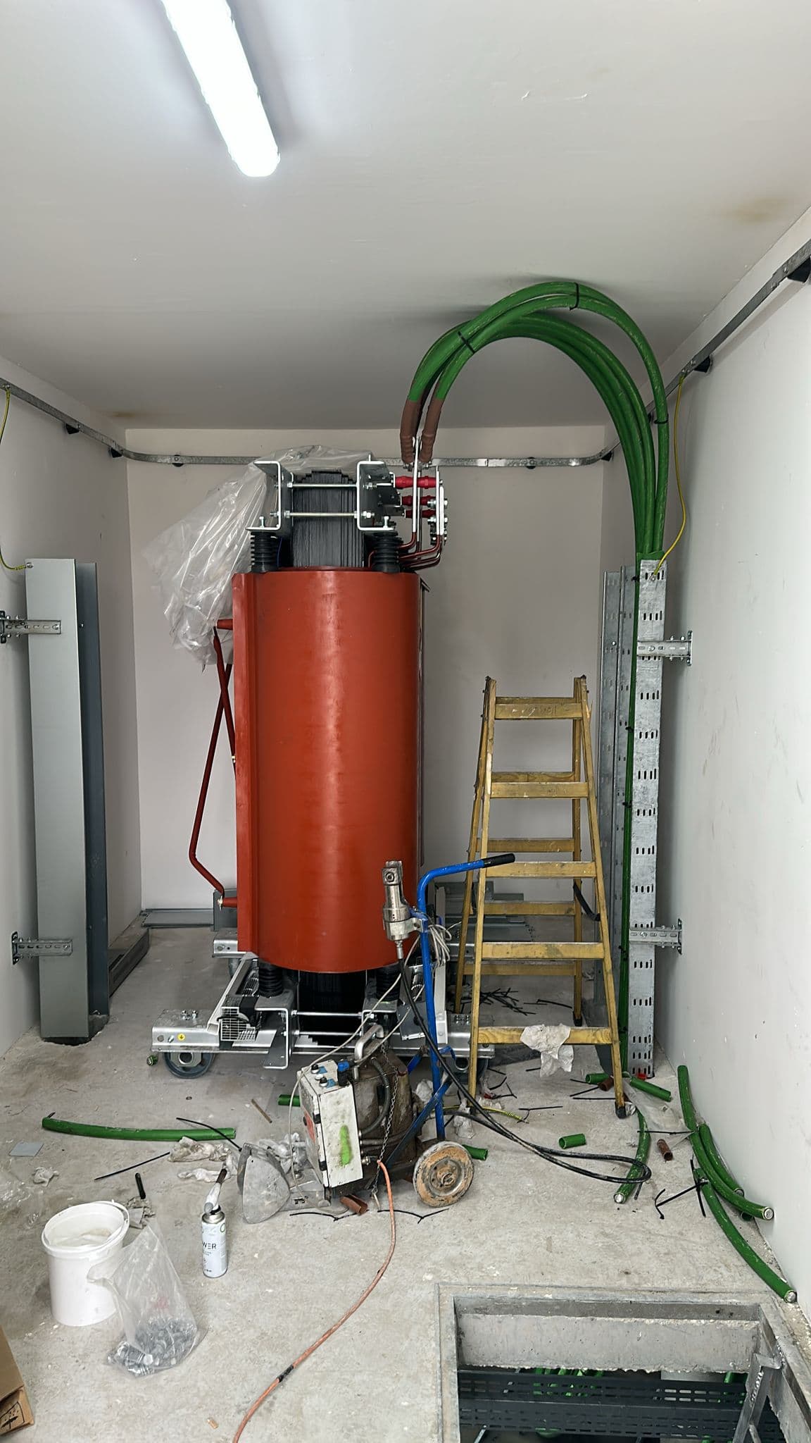 כך נראית מעטפת עבודה נכונה לקבלן בשטח